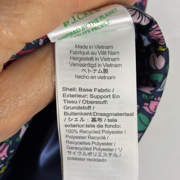 Crewcuts J Crew Marshmallow Puffer Vest Girls Sz XS Age 4 Lightweight Outdoors - Picture 5 of 5